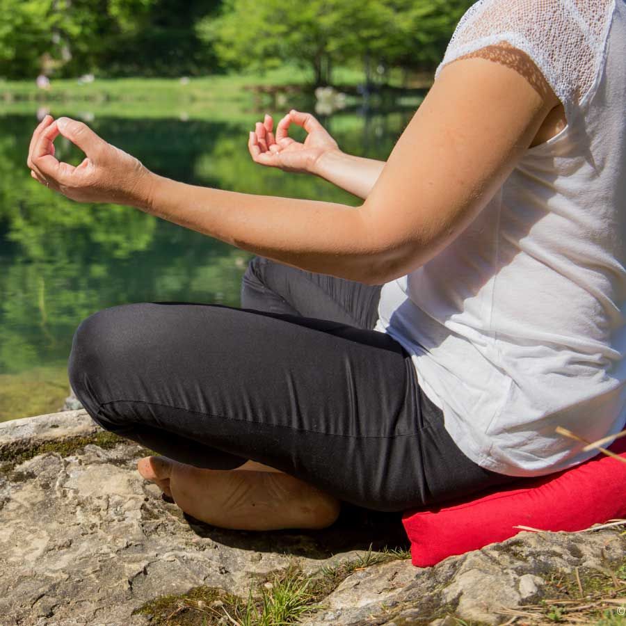 Coussin de méditation & tapis de yoga